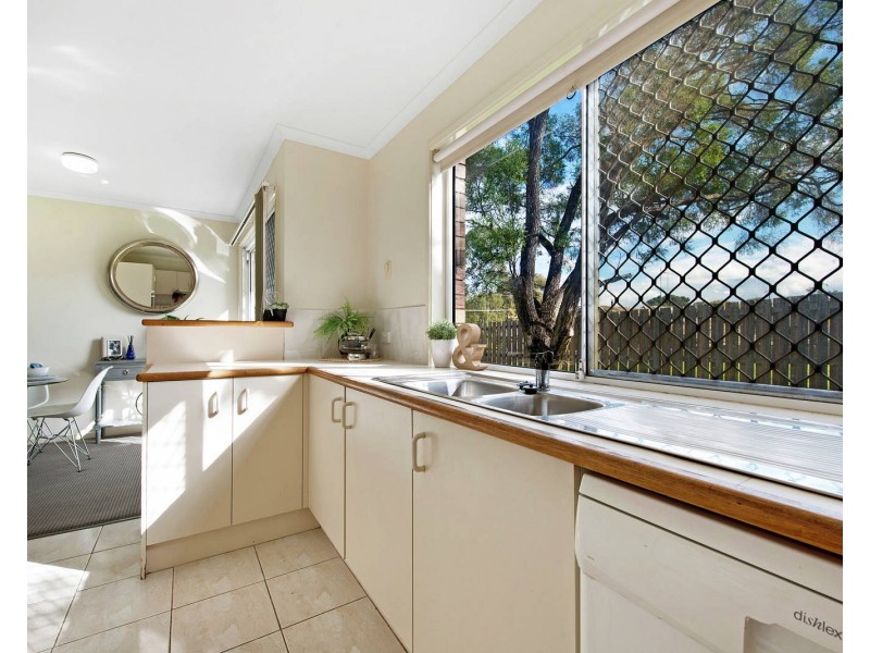 12/105 Ridgeway Avenue, Southport QLD 4215