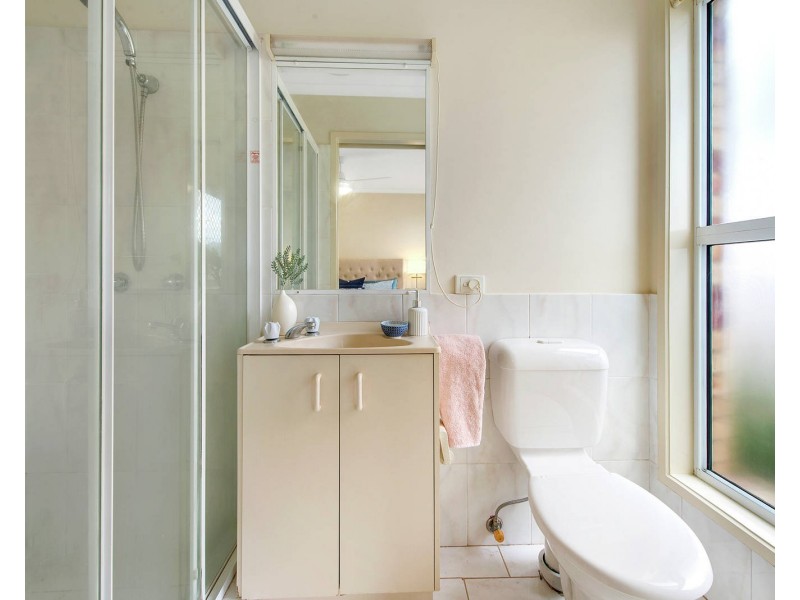 12/105 Ridgeway Avenue, Southport QLD 4215