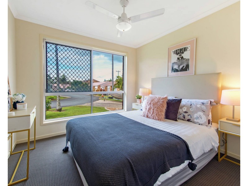 12/105 Ridgeway Avenue, Southport QLD 4215