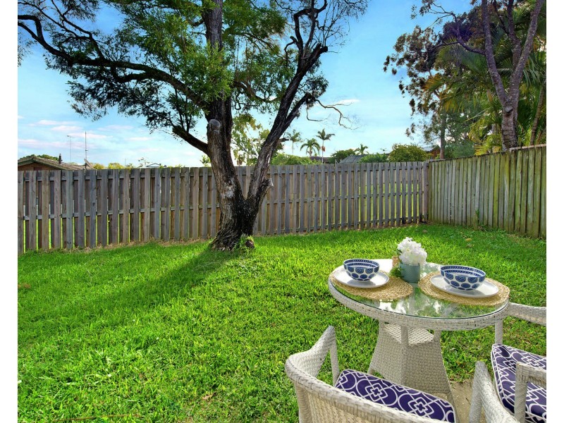 12/105 Ridgeway Avenue, Southport QLD 4215