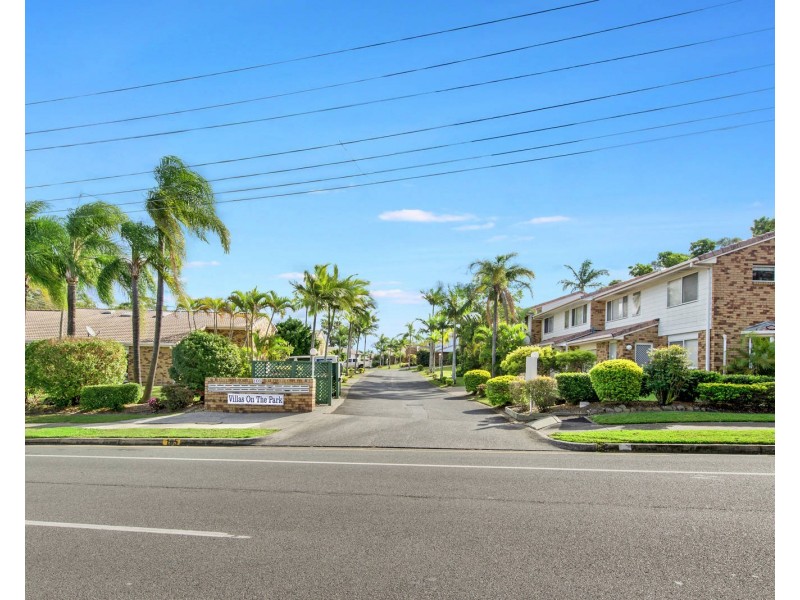 12/105 Ridgeway Avenue, Southport QLD 4215