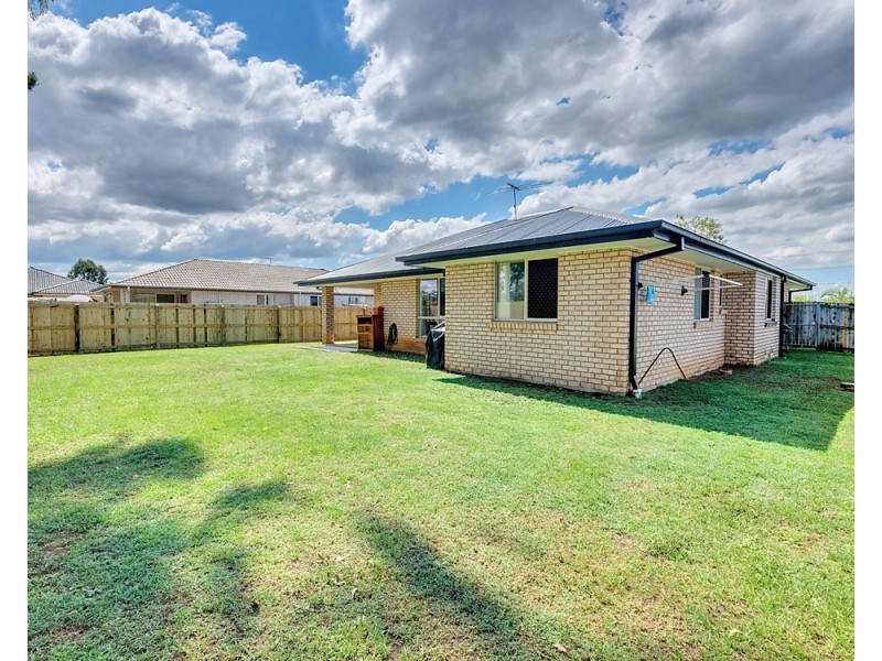 2 Renmark Crescent, Caboolture South QLD 4510