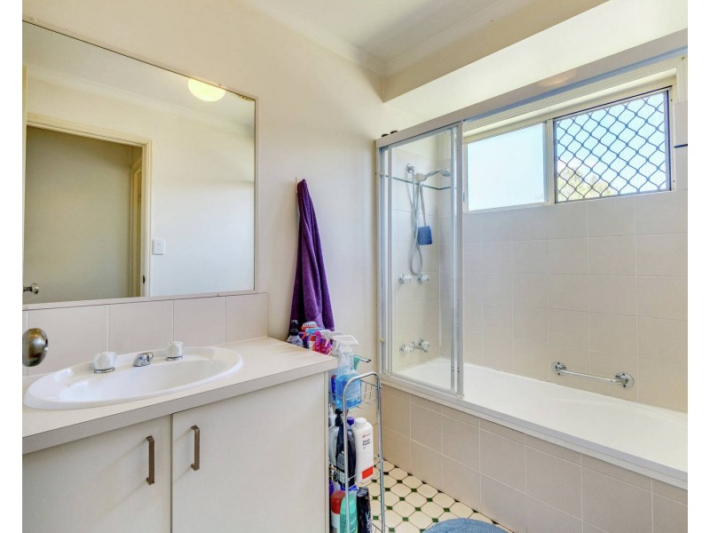 6/5 Battersby Street, Caboolture QLD 4510