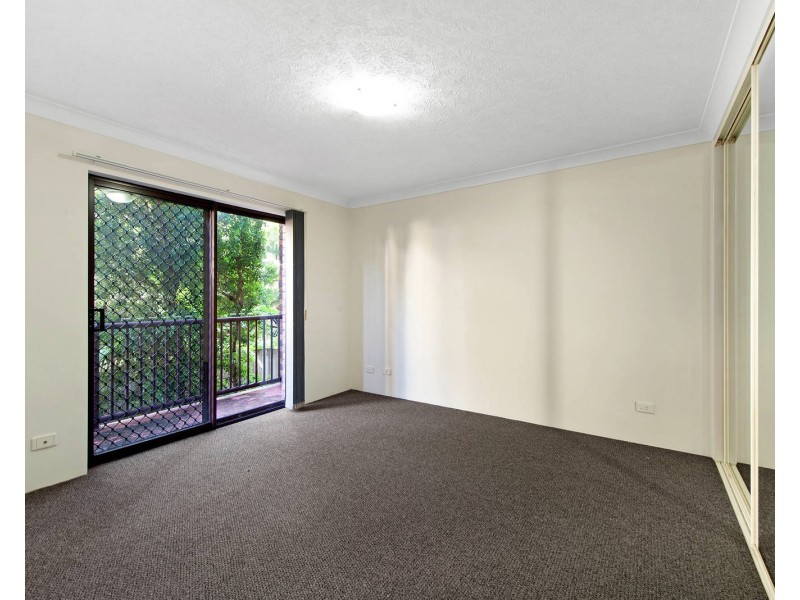 2/146 High Street, Southport QLD 4215