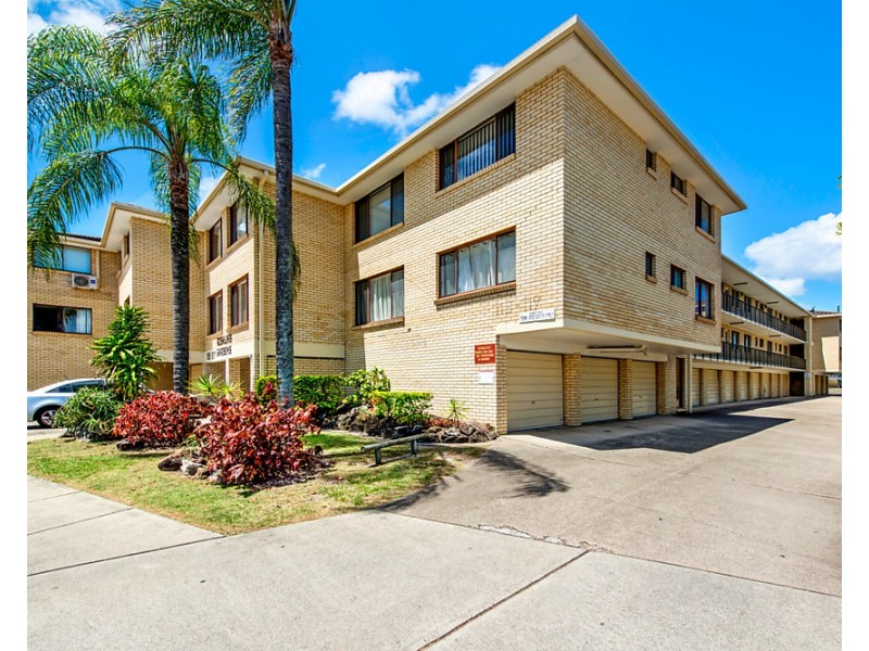 3/115 Frank Street, Labrador QLD 4215
