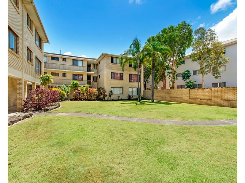 3/115 Frank Street, Labrador QLD 4215