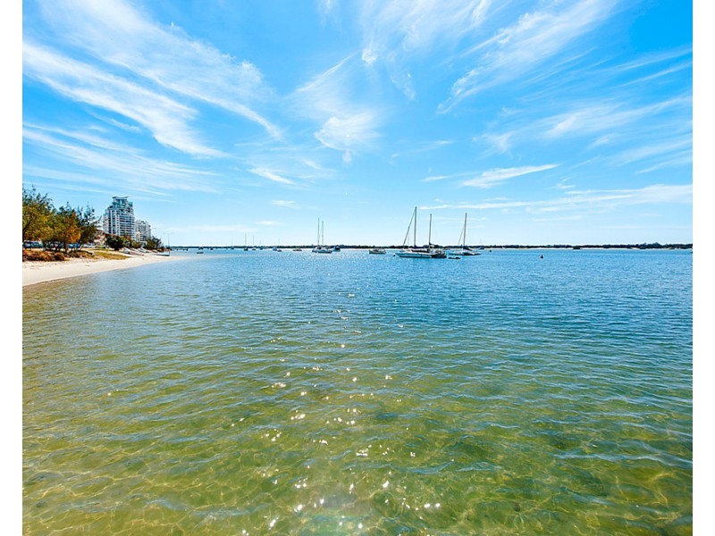 3/115 Frank Street, Labrador QLD 4215