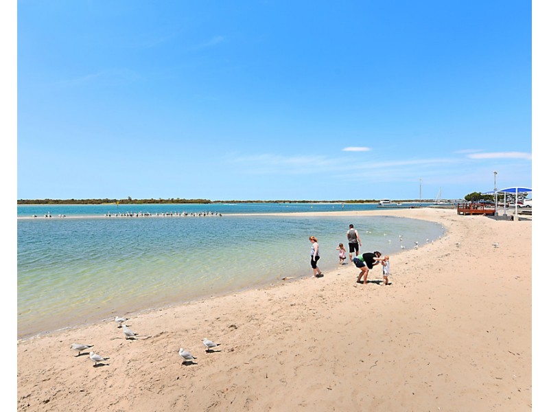 3/115 Frank Street, Labrador QLD 4215