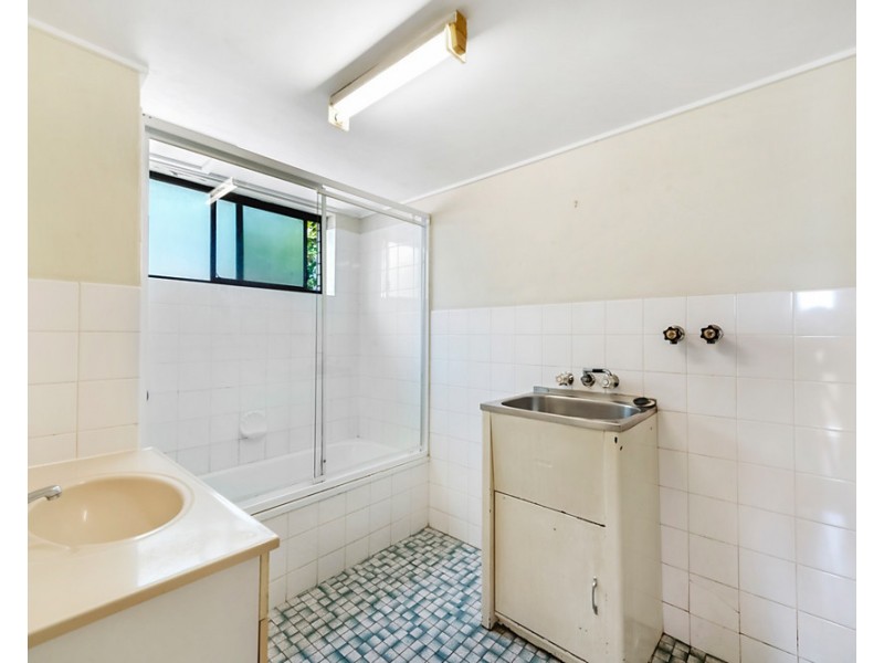 3/115 Frank Street, Labrador QLD 4215