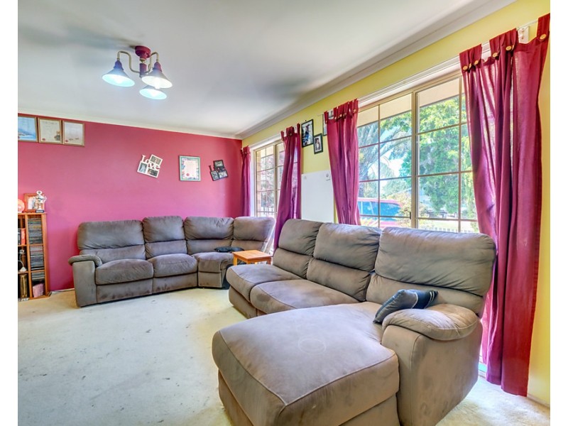 17 Plimsoll Court, Caboolture South QLD 4510