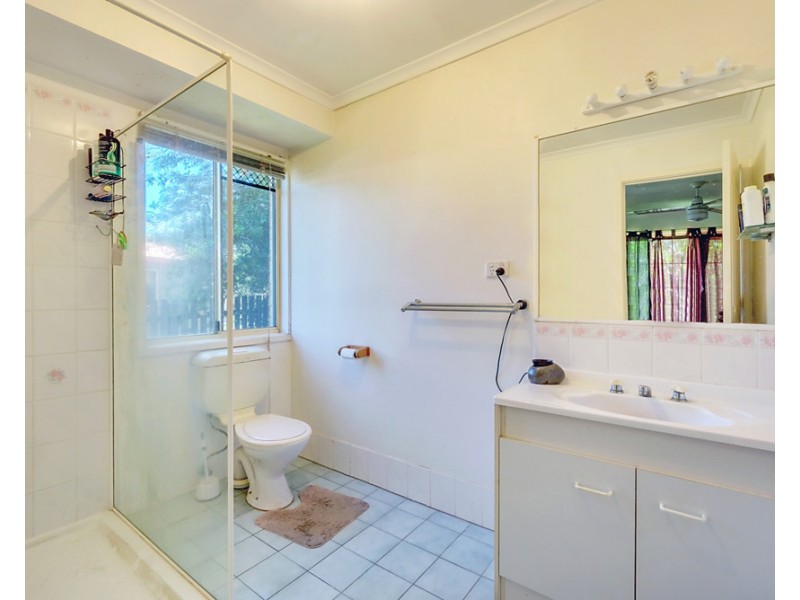 17 Plimsoll Court, Caboolture South QLD 4510