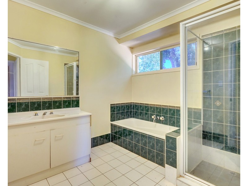 17 Plimsoll Court, Caboolture South QLD 4510