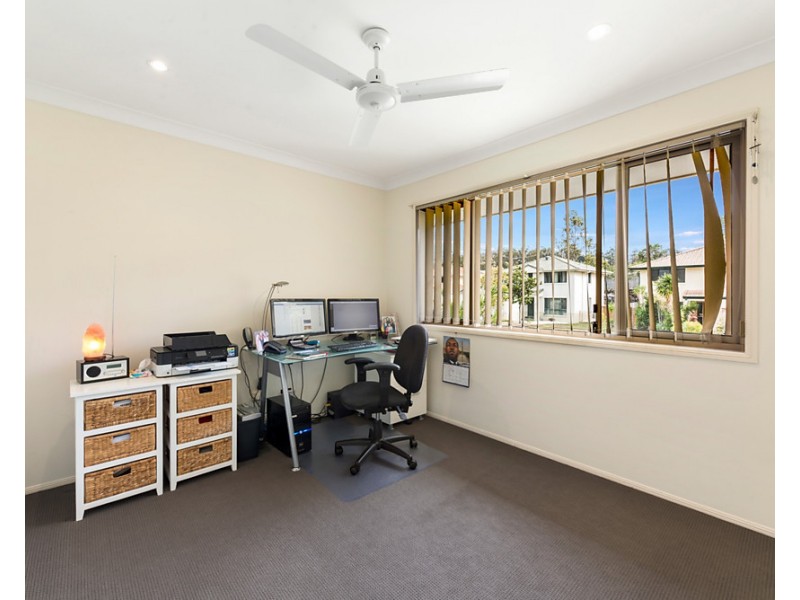 27 Clear River Boulevard, Ashmore QLD 4214