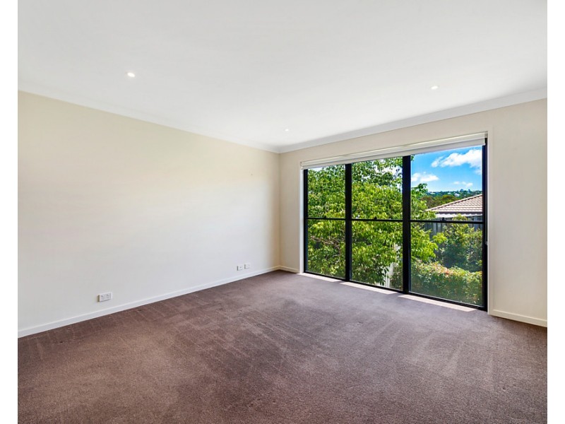 12/14 Norris Street, Pacific Pines QLD 4211