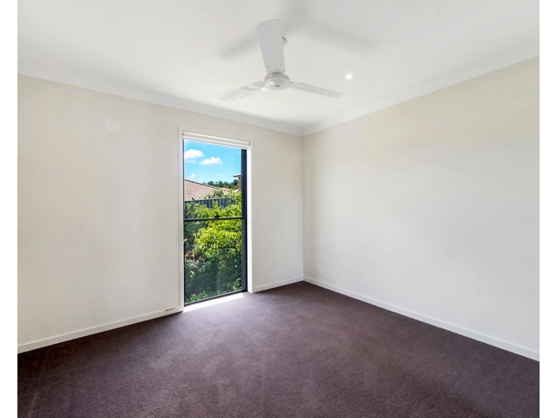 12/14 Norris Street, Pacific Pines QLD 4211