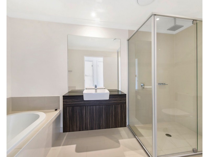 12/14 Norris Street, Pacific Pines QLD 4211