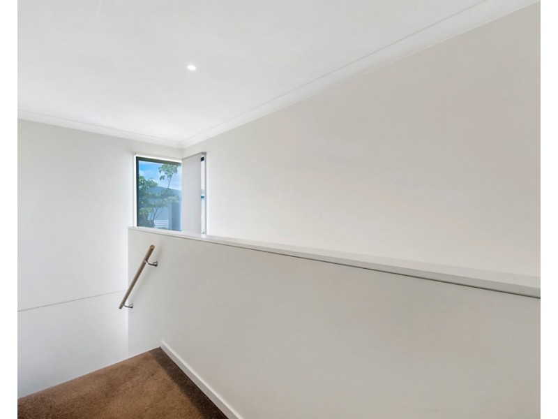 12/14 Norris Street, Pacific Pines QLD 4211