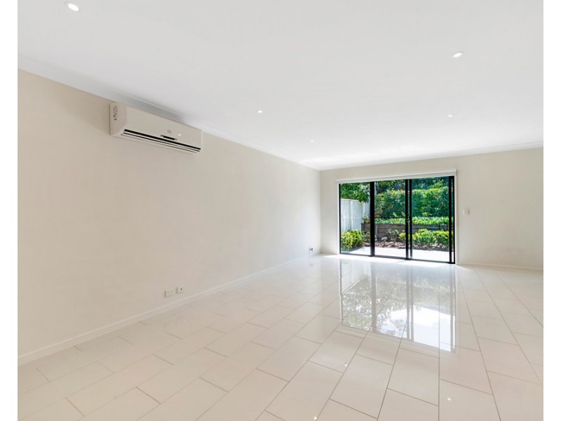 12/14 Norris Street, Pacific Pines QLD 4211