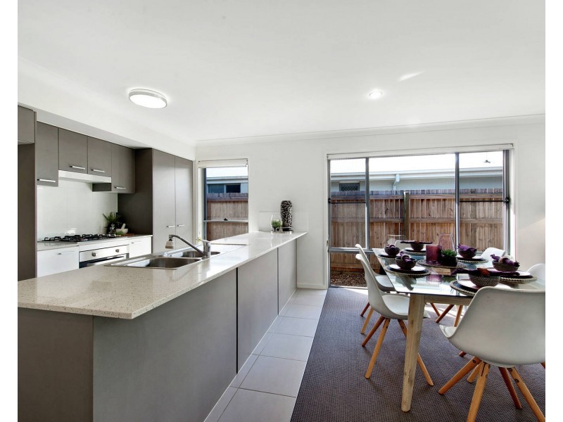 89 Brookside Circuit, Ormeau QLD 4208
