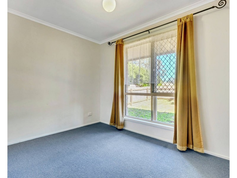 5 & 5A Glencoe Street, Kallangur QLD 4503