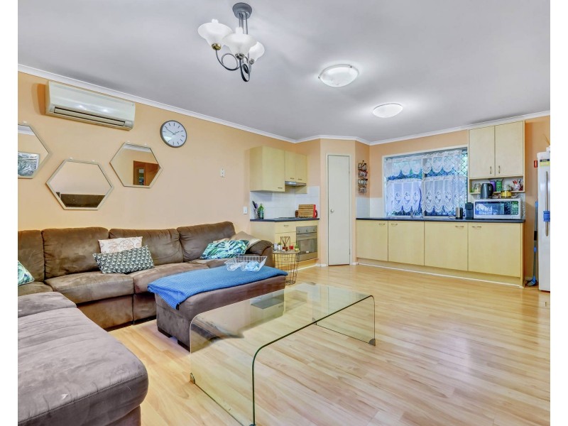 5 & 5A Glencoe Street, Kallangur QLD 4503