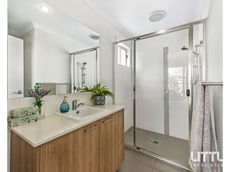 9 Gideon Gardens, Pimpama QLD 4209