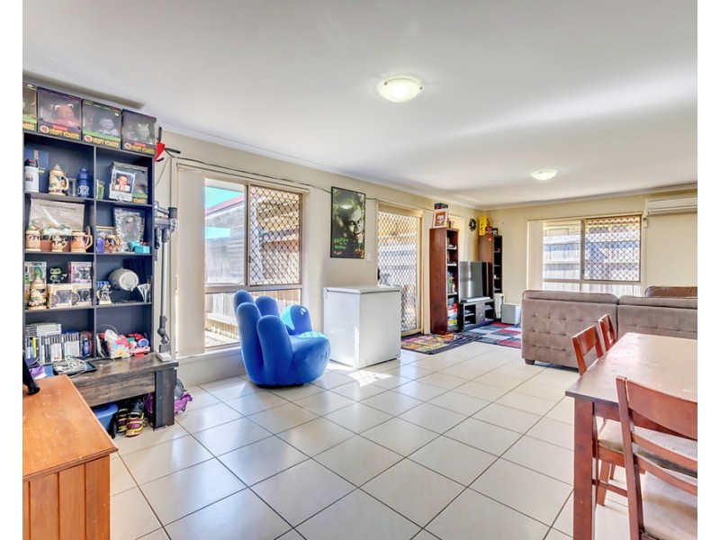 1&2/3 Wakeham Street, Kallangur QLD 4503