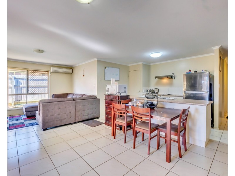 1&2/3 Wakeham Street, Kallangur QLD 4503