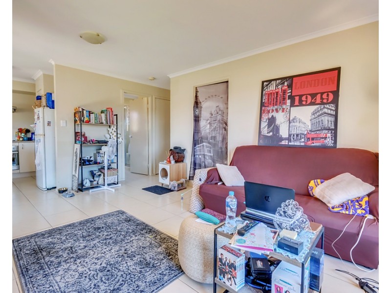 1&2/3 Wakeham Street, Kallangur QLD 4503