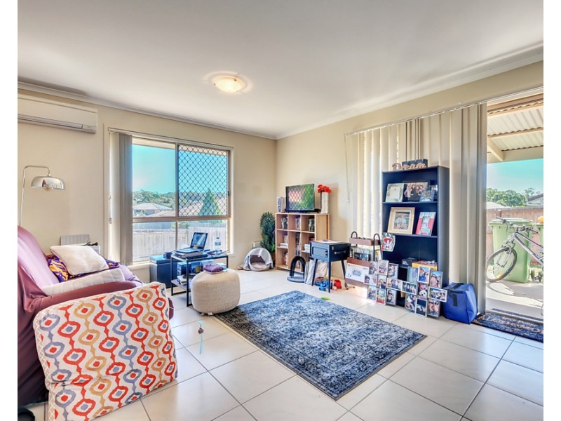 1&2/3 Wakeham Street, Kallangur QLD 4503