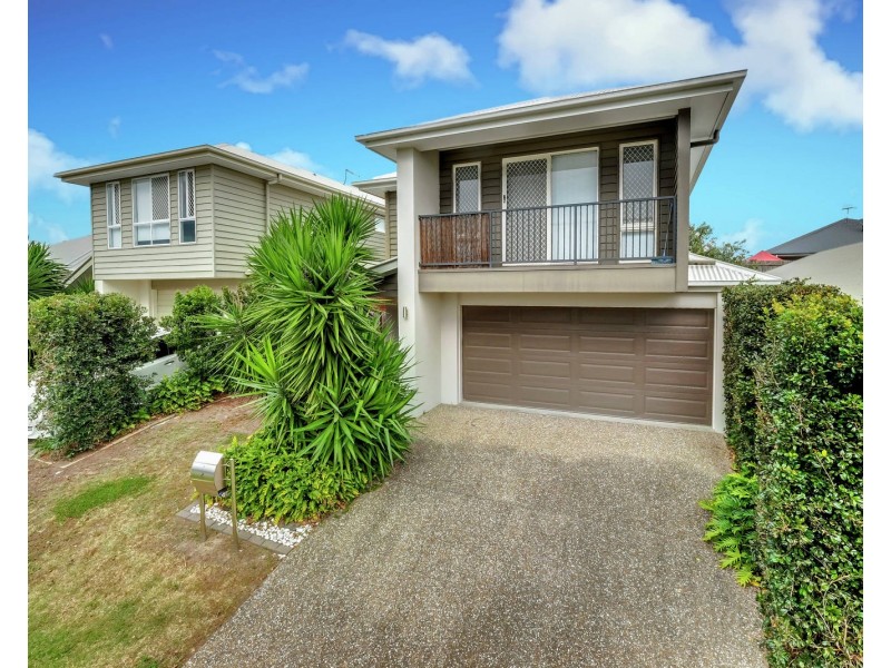 8 Crest Street, Narangba QLD 4504