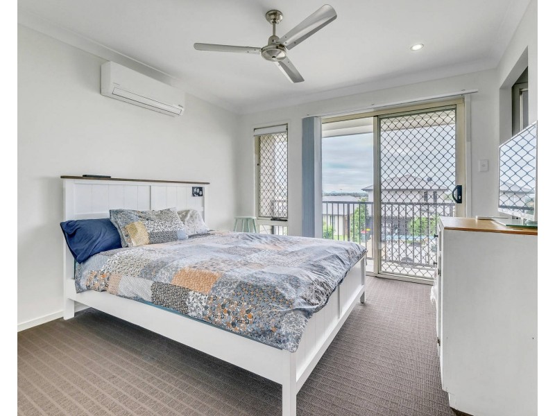 8 Crest Street, Narangba QLD 4504