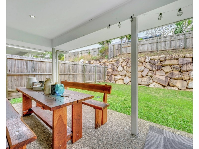 8 Crest Street, Narangba QLD 4504