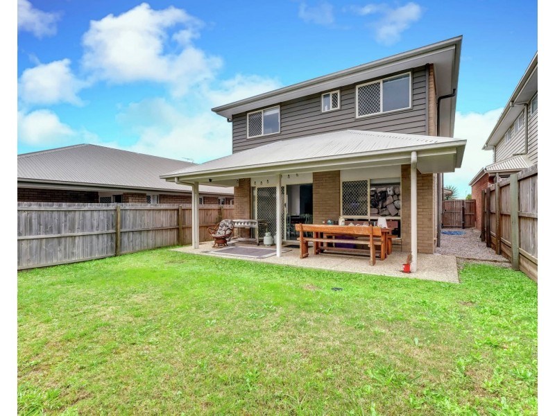 8 Crest Street, Narangba QLD 4504