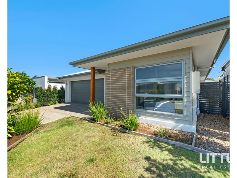 30 Ellabay Crescent, Redland Bay QLD 4165