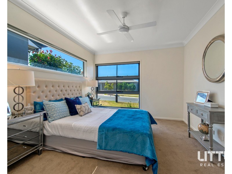 30 Ellabay Crescent, Redland Bay QLD 4165