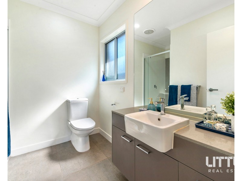 30 Ellabay Crescent, Redland Bay QLD 4165