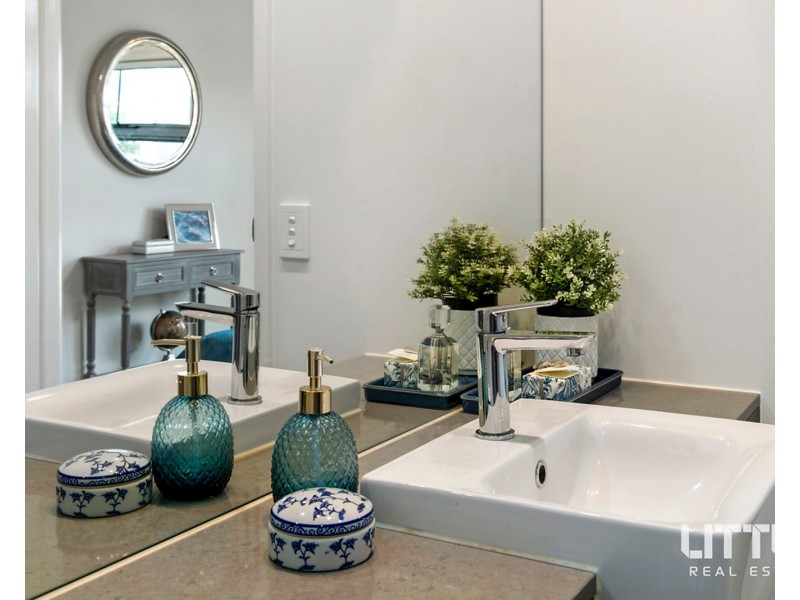 30 Ellabay Crescent, Redland Bay QLD 4165