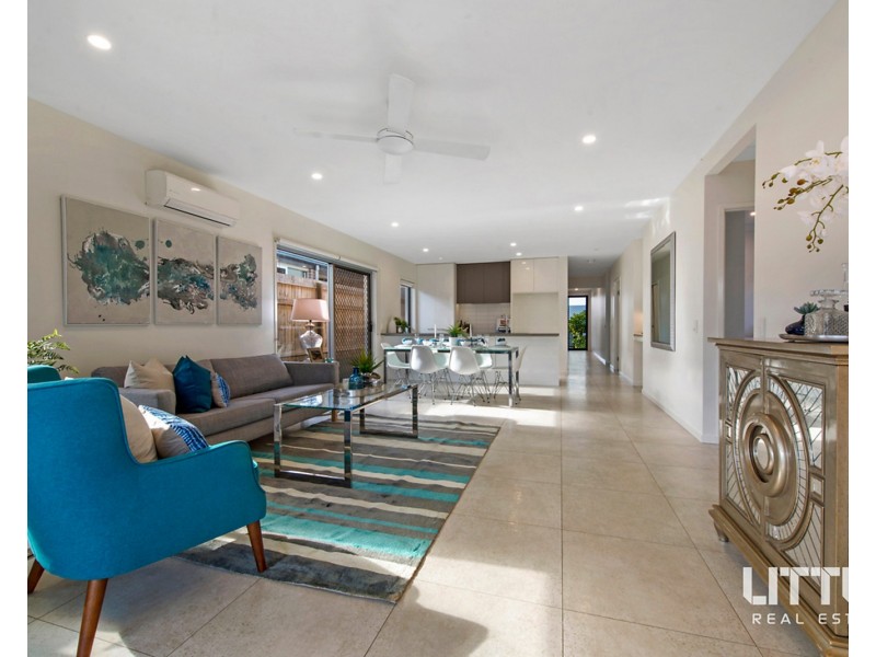 30 Ellabay Crescent, Redland Bay QLD 4165
