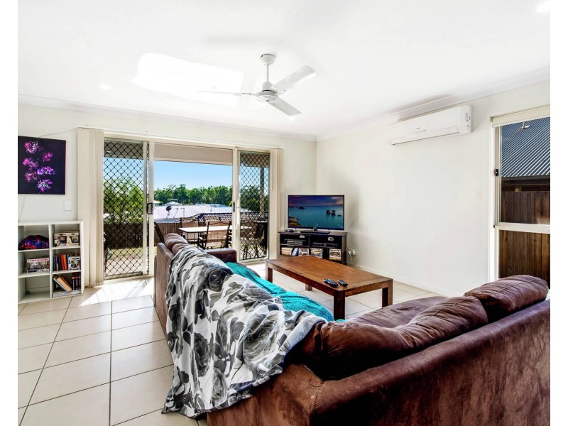 32 Oakwood Street, Pimpama QLD 4209