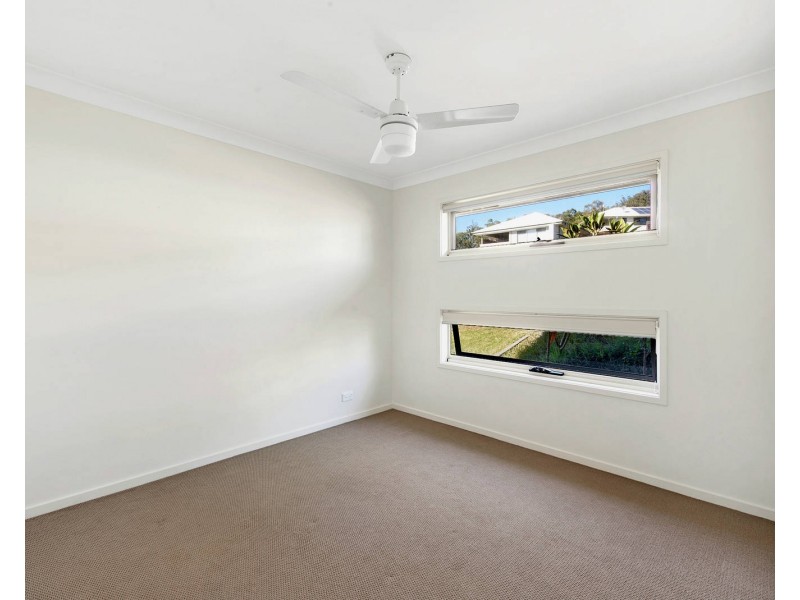 32 Oakwood Street, Pimpama QLD 4209