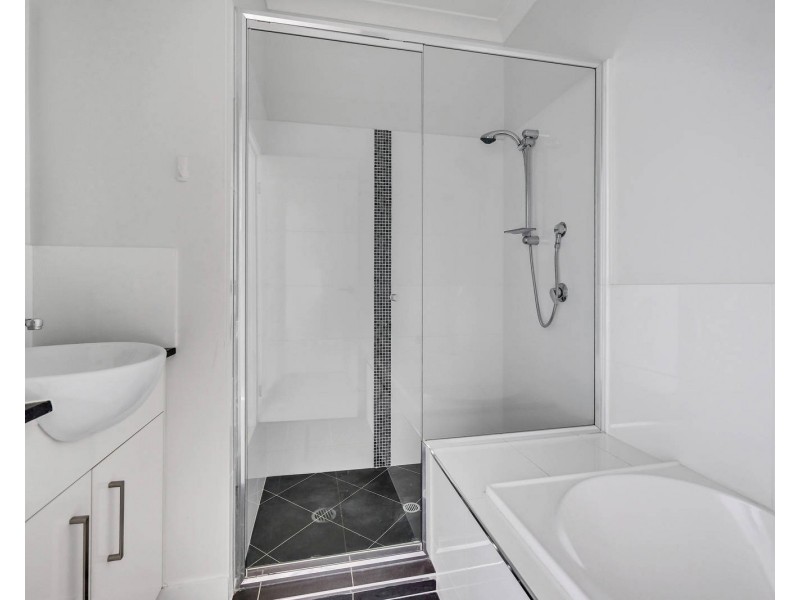 2/3 Sibley Street, North Lakes QLD 4509