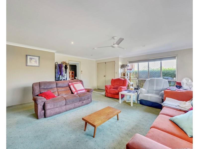 105 Allison Drive, Kallangur QLD 4503