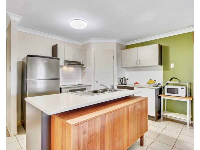 1&2/34 Everest Street, Warner QLD 4500