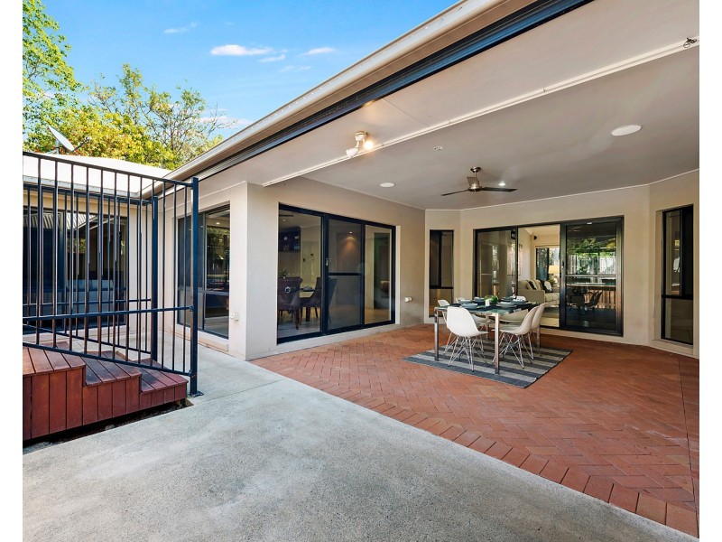 37 Carmarthen Circuit, Pacific Pines QLD 4211