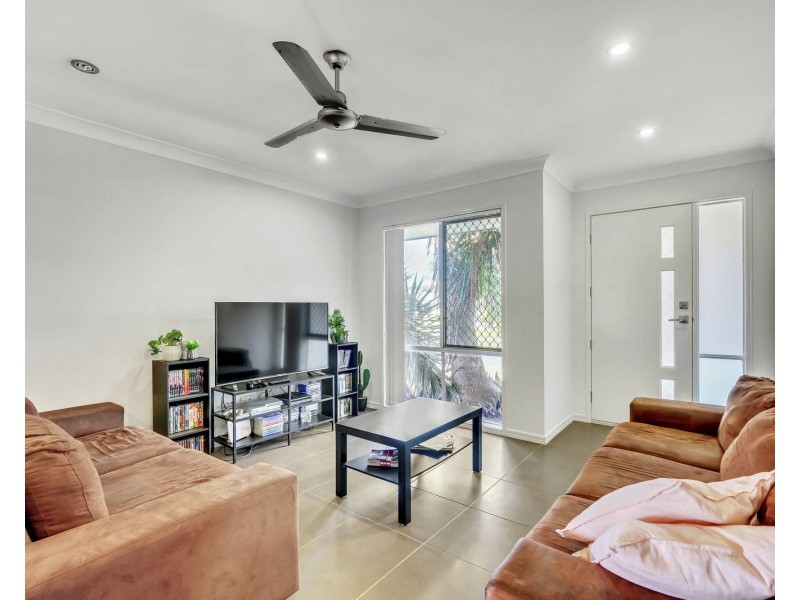 1&2/9 Midgley Street, Dakabin QLD 4503