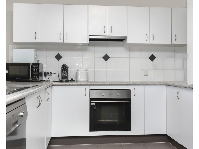 11 Regency Crescent, Moggill QLD 4070