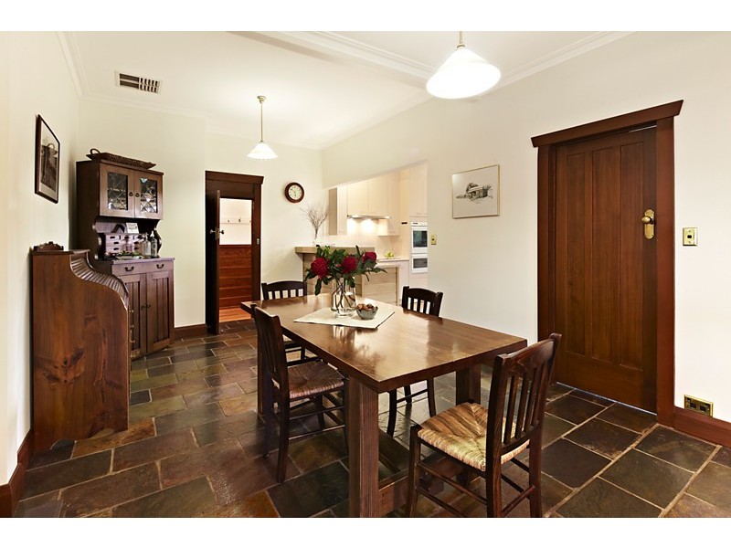 33 The Avenue, Blackburn VIC 3130
