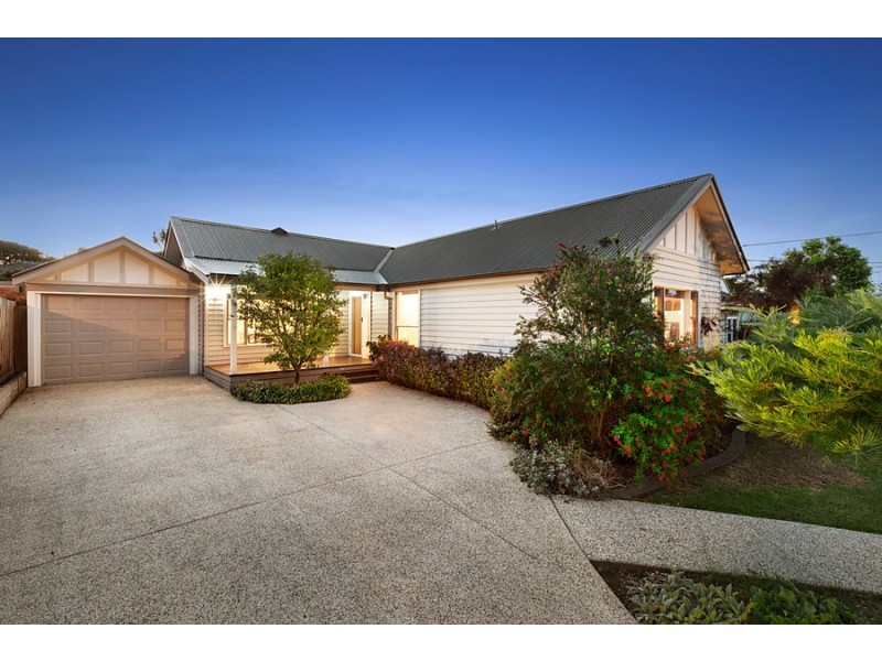 35 Cornfield Grove, Box Hill South VIC 3128