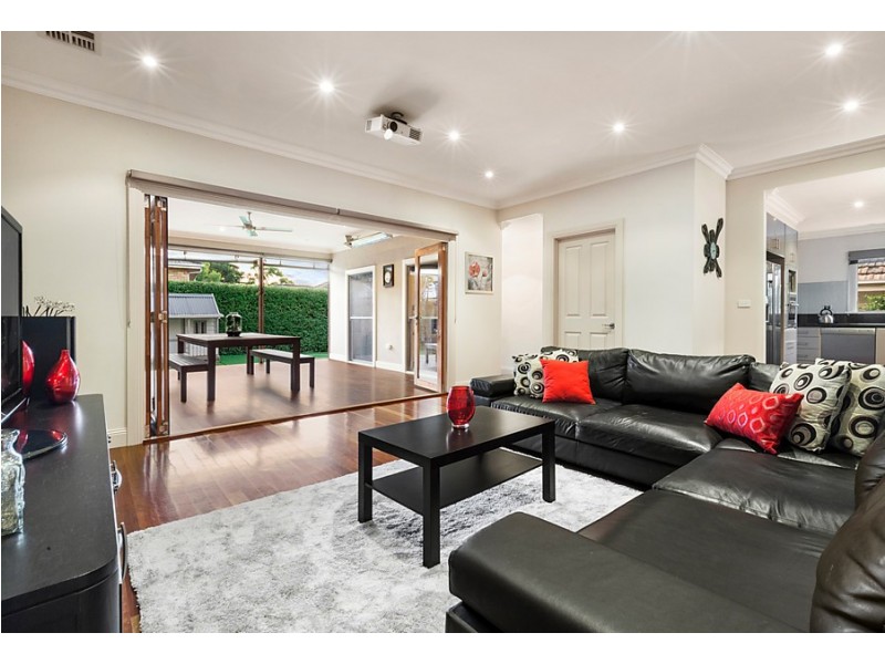 35 Cornfield Grove, Box Hill South VIC 3128